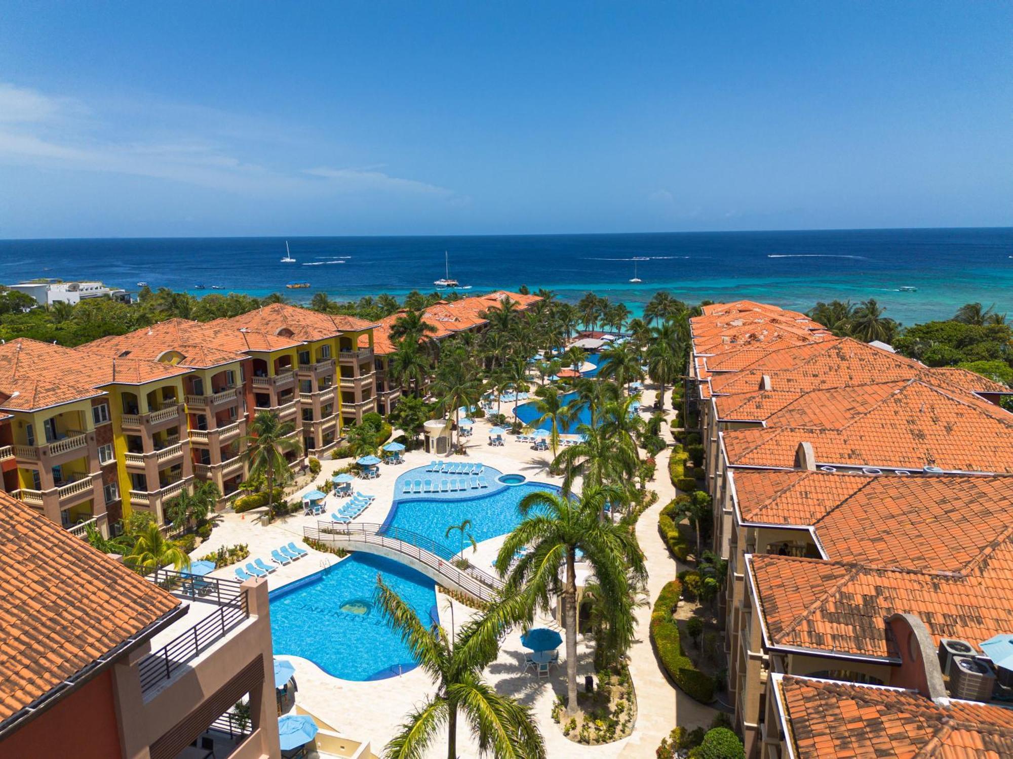 Infinity Bay Spa & Beach Resort West Bay Buitenkant foto