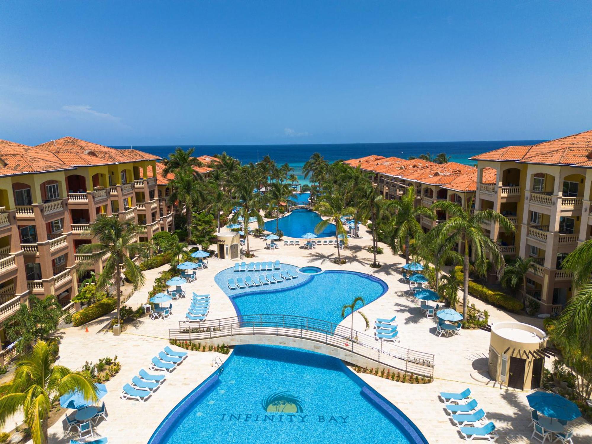 Infinity Bay Spa & Beach Resort West Bay Buitenkant foto
